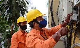 Nắng nóng gay gắt ở miền Bắc và miền Trung, tiêu thụ điện xô đổ mọi kỷ lục trong ngày 31/5