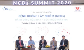 Các chuyên gia đầu ngành thảo luận tại hội nghị