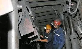 Theo Bộ Công Thương, hiện có 8.000 công nhân TKV đang phải cách ly tại nhà bởi dịch COVID-19. 