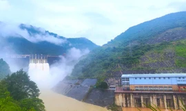 5 thủy điện lớn phía Bắc đóng toàn bộ cửa xả lũ 