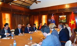 Bộ trưởng Trần Tuấn Anh tại các cuộc gặp song phương bên lề Tuần lễ Cấp cao APEC 2017