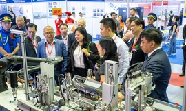 Hàng trăm doanh nghiệp cơ khí, máy móc tìm cơ hội giao thương tại Vinamac Expo 2024