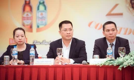 Tân tổng giám đốc Habeco, ông Ngô Quế Lâm (ngoài cùng bên phải) tại một sự kiện của tổng công ty