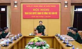 Đại tướng Ngô Xuân Lịch tại lễ trao quyết định giao nhiệm vụ Chủ tịch kiêm Tổng giám đốc Viettel cho Thiếu tướng Lê Đăng Dũng