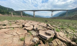 Ám ảnh nứt toác ở lòng hồ thủy điện lớn nhất Đông Nam Á