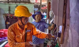 Kiến nghị áp dụng cơ chế thị trường cho giá điện như xăng, dầu