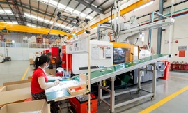 Giải bài toán doanh nghiệp điện tử ở cuối chuỗi cung ứng