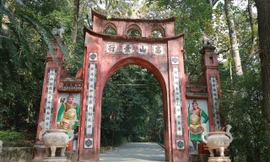 Hình ảnh khẩn trương ở Khu di tích đền Hùng trước ngày giỗ Tổ