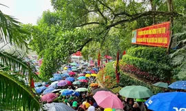  Tạo điều kiện tốt nhất để người dân về dự lễ Giỗ Tổ an toàn, tránh chen lấn, xô đẩy