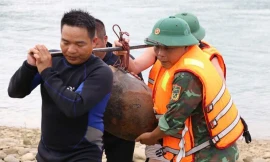 Phát hiện, trục vớt quả bom nặng 100 kg ở Hòa Bình