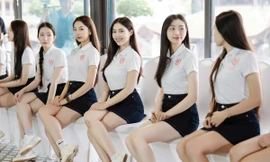 Dàn thí sinh Hoa hậu Việt Nam 2024 được rèn luyện kỹ năng đứng, ngồi, cười