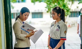 Nghịch lý tuyển sinh: Trường danh giá vẫn 'đỏ mắt' chờ học sinh