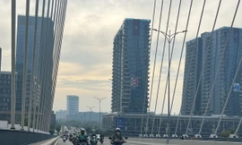 Vì sao TPHCM âm u, chìm trong mờ sương từ sáng đến chiều?