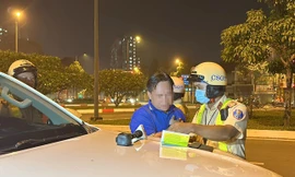 CSGT đo nồng độ cồn cả ngày lẫn đêm làm nóng hội trường kỳ họp HĐND TPHCM