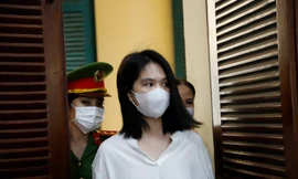 TPHCM 24/7: Lý do Ngọc Trinh được hưởng án treo; Loạn đả trước quán bar ở trung tâm TPHCM