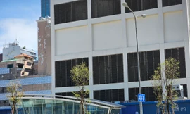 Sau ồn ào lắp mái che, 'đất vàng' Lê Lợi được trồng thêm 84 cây me phủ bóng mát