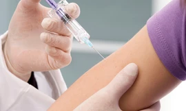 Những lưu ý 'sống còn' người mắc bệnh tim mạch cần biết trước khi tiêm vắc xin cúm 