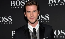 Hậu chia tay bạn gái, Liam vẫn hớn hở đi sự kiện