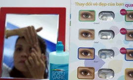 Một cách làm đẹp hại mắt