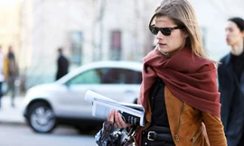 Quàng khăn 'chuẩn' cho mùa Thu Đông