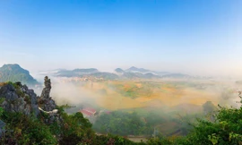 "Hồn Vọng phu 2" của tác giả Chu Văn Minh, dân tộc Nùng- tác phẩm tham dự Triển lãm "Việt Nam qua ống kính nhiếp ảnh gia quốc tế 2021" -Ảnh: Chu Minh