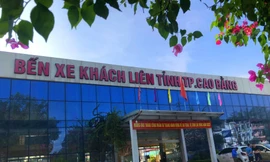 Tạm dừng vận chuyển xe ô tô ở Cao Bằng.