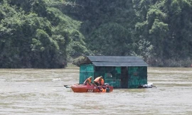 Diễn tập cứu hộ, cứu nạn trên sông huyện Tràng Định, tỉnh Lạng Sơn. (ảnh: Duy Chiến).