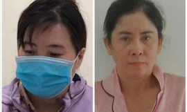 Đối tượng Mận và Loan tại cơ quan công an -Ảnh: TL