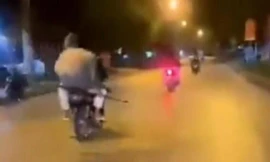 Hình ảnh 2 nhóm thanh niên cầm hung khí đánh nhau ở Lạng Sơn lan truyền trên mạng xã hội 