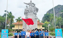 Tình nguyện Mùa hè xanh tại huyện Chi Lăng. Ảnh: Duy Chiến 