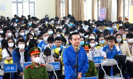 Hàng trăm học sinh dự phiên tòa .Ảnh: TL