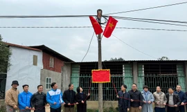 Nghi lễ khánh thành "thắp sáng đường thôn- đường cờ Tổ quốc" cho nhân dân Bắc Sơn.