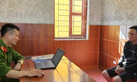 Khởi tố bị can đối với Quách Đình Trọng (bìa phải)