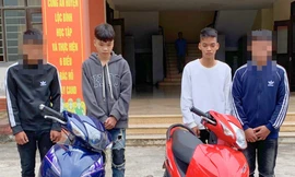 Các đối tượng tại cơ quan công an. Ảnh: Ca