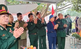 Tưởng niệm người tử nạn ở pháo đài Đồng Đăng