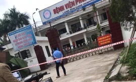 Sau khi có thông báo ca bệnh COVID-19 từ Bệnh viện đa khoa Lạng Sơn, toàn bộ Bệnh viện phổi Lạng Sơn bị phong tỏa nghiêm ngặt .Ảnh: TL