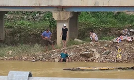 Hiện trường vụ cứu sống hai người đuối nước. Ảnh: PV