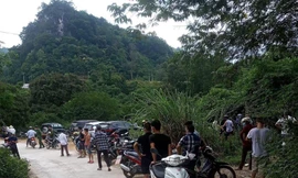 Lực lượng chức năng Lạng Sơn tiến hành khám nghiệm hiện trường, điều tra, xử lý vụ việc. - Ảnh: Duy Chiến 