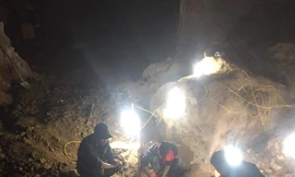 Hiện trường nơi phát hiện 3 bộ hài cốt vô danh ở hang Thủy Cung- Chùa Tiên. Ảnh: Đ. Doanh 