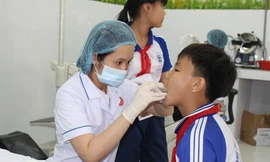 Luật đã quy định BHYT đối với HSSV là bắt buộc, không phải là tự nguyện. Ảnh minh họa: Internet