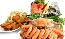 Người bệnh vẩy nến cần thận trọng với các món ăn lạ dễ gây dị ứng nhất là những đồ ăn chứa nhiều protein và tanh như tôm, cua, ghẹ. Ảnh minh hoạ: Internet