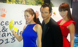 Hà Anh hội ngộ hoa hậu Malaysia ở Kuala Lumpur