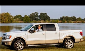 Xe bán tải của cựu Tổng thống Bush giá 300.000 USD