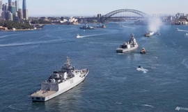 Các chiến hạm tham gia cuộc diễn tập Malabar 2023 vào cảng Sydney ngày 11/8/2023. (Ảnh: AP)