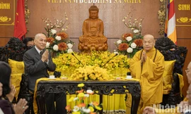 Quốc vương Campuchia thăm Chùa Quán Sứ