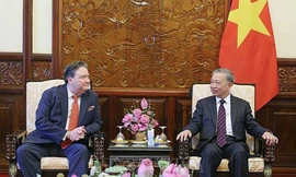 Chủ tịch nước Tô Lâm tiếp Đại sứ Mỹ Marc Knapper. (Ảnh: TTXVN)