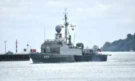 Tàu khu trục Chonburi HTMS của Hải quân Thái Lan