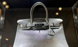 Một chiếc túi Birkin của Hermes. (Ảnh: Reuters)
