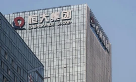Một tòa nhà của Evergrande. (Ảnh: Bloomberg)