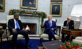  Tổng thống Mỹ Joe Biden tiếp Tổng thống Angola Joao Manuel Goncalves Lourenco tại Phòng Bầu dục của Nhà Trắng tháng 11/2023. (Ảnh: Reuters)